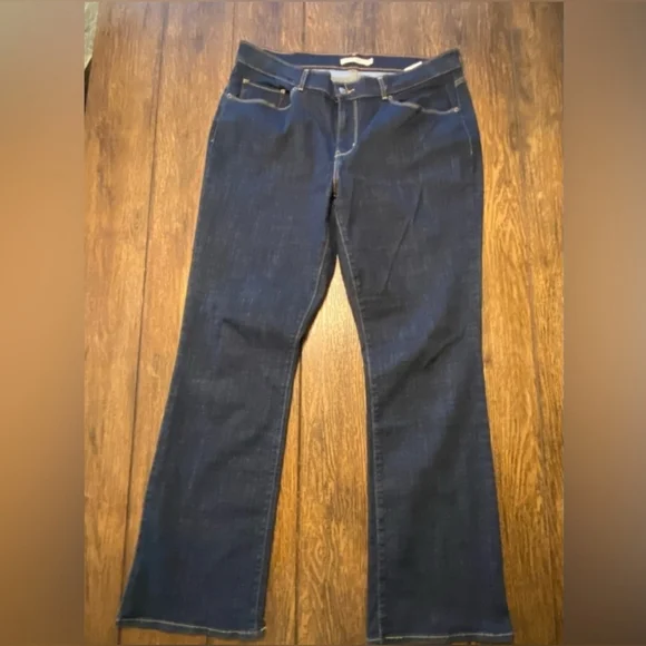 LEVI'S Classic Boot Bootcut Jeans Size 33 33x32 - Picture 3 of 8